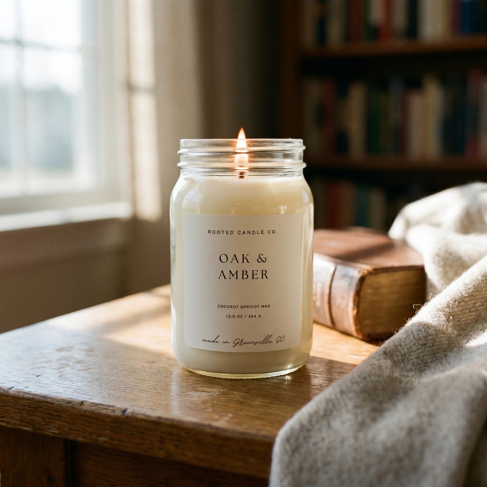 Oak & Amber candle