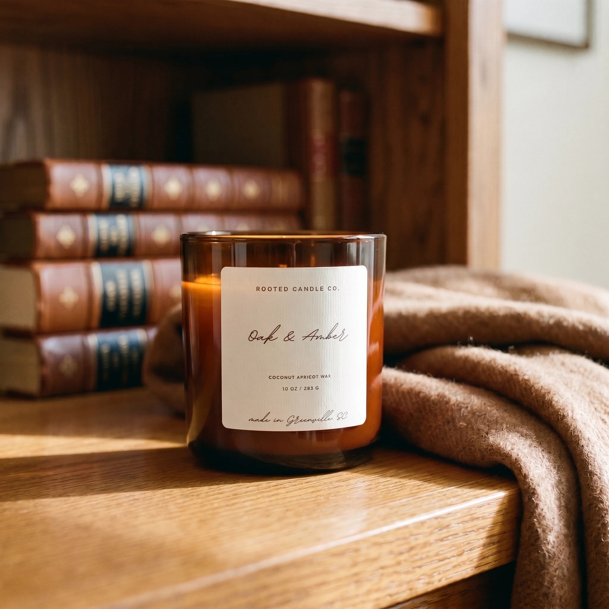 Oak & Amber candle